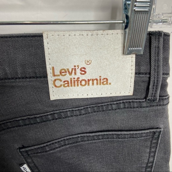 Levi’s California. Size 27 Black Denim Cut Off Bermuda Shorts - Picture 4 of 4